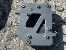 Cargar imagen en el visor de la galería, 115 130 hp Yamaha CDI BRACKET 6N7-85542-00-EK 6N7-01 COVER 6N7-85537-00-00 two stroke 1990-2009 6N7-85542-01-1S 6N7-85542-01-00