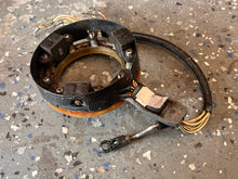 Charger l'image dans la galerie, 150 175 200 hp Yamaha PULSER COIL 6G5-85580-13-00 6G5-85580-12-00 RETAINER Two Stroke 1985-89