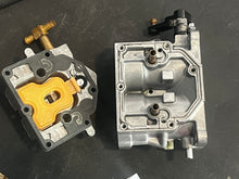 Lade das Bild in den Galerie-Viewer, 225 hp Mercury CARBURETOR SET WMV-7 3327-828273A1 828273A2 828273A3 two stroke 3.0