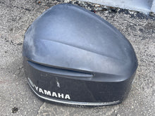 Lade das Bild in den Galerie-Viewer, f 300 hp Yamaha TOP COWLING engine cover 6CE-42610-00-00 6BJ-42610-10-8D 6BJ-42610-20-8D 6BJ-42610-21-8D four stroke 2007-15
