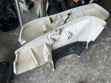 Cargar imagen en el visor de la galería, 60 hp Evinrude E-tec 5008667 5008666 Lower Motor Cover Assembly ,I2 Port & Strbd White LMC two stroke