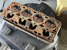 Cargar imagen en el visor de la galería, sold ebay aug2025——5.0 5.7 Liter OMC 1989 cylinder head #2 3853852 985431 Valve Cover 0986748 volvo