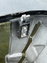 Lade das Bild in den Galerie-Viewer, 200 hp Mercury EFI TOP COWL 887913T1 cowling Engine Cover Two Stroke 225 250 compatible LOCAL PICK UP PREFERRED