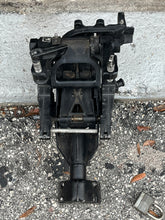 Load image into Gallery viewer, 8 9.9 15 hp Mercury SWIVEL BRACKET 3402-8831A8 3402-8831T08 SWIVEL HEAD 42213A24 CLAMPS 3404-8894A8 port 3403-8892A6 strbd Two Stroke 2 Cylinder