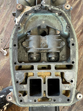 Lade das Bild in den Galerie-Viewer, 250 225 hp Yamaha VMax MIDSECTION 20” SWIVEL 64E-43311-10-8D STEERING 66K-42510-01-8D MOUNT 60X-44551-00-8D UPPER CASING 60X-45111-01-8D EXHAUST 60V-41137-20-94 two stroke 3.1 liter 2005-2008