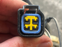 Cargar imagen en el visor de la galería, 115 130 hp Yamaha 6E5-85580-00-00 PULSER COIL New-style TWO STROKE 1998-2003