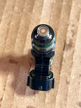 Load image into Gallery viewer, f 115 hp Yamaha fuel INJECTOR 6EK-13761-00-00 four stroke 2014-2021 CLIP 6AW-13577-10-00 some 130 hp compatibility