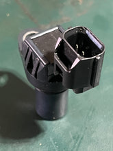 Load image into Gallery viewer, 250 hp Yamaha CAM POSITIONING SENSOR 6P2-85896-00-00 four stroke 2005-2018 some 200 225 hp