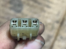 Load image into Gallery viewer, BF 75 90 115 130 hp POWER TILT SWITCH 35640-ZW1-023 pre 1997-2007+ four stroke