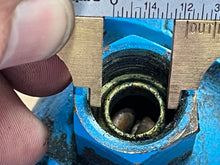 Lade das Bild in den Galerie-Viewer, Pleasurecraft Crusader 98259 98279 Transmission Oil Gear Cooler 1991-up inboard