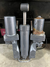 Load image into Gallery viewer, 90 70 60 hp Yamaha POWER TRIM & TILT 6H1-43800-17-4D 6H1-17 two stroke 2003-2009