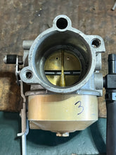 Lade das Bild in den Galerie-Viewer, sold ebay aug2024——90 hp Force Tillotson WB 131a 132a Carburetor Set 828307 828308 two stroke outboard 1996-1997
