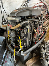 Charger l'image dans la galerie, Moteur hors-bord 135 CV Mercury Optimax 2 temps 20 pouces 1999