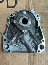 Cargar imagen en el visor de la galería, f 75 90 100 115 hp Yamaha 67F-13300-10-00 OIL PUMP 2004-2016 four stroke
