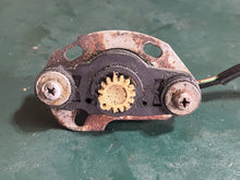 Load image into Gallery viewer, DT 90 150 175 200 225 hp Suzuki THROTTLE VALVE SENSOR 37810-87D13 two stroke 1987-1999