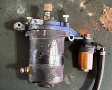 Lade das Bild in den Galerie-Viewer, 90 80 hp Tohatsu Nissan STARTER MOTOR 353760103 BRACKET UPPER 3B7051010 Two Stroke