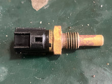 Lade das Bild in den Galerie-Viewer, f 90 hp Yamaha THERMOSENSOR 67F-85790-00-00 four stroke some 75 80 100 115 hp compatibility