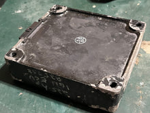 Cargar imagen en el visor de la galería, 225 250 hp Mercury 8257532 IGN ECU 825753 2 IGNITION control unit, 3 Liter, 112100-3060 Two Stroke 112100-3100