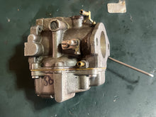 Lade das Bild in den Galerie-Viewer, 40 50 hp Johnson Evinrude CARBURETOR SET 432439 397064 395790 398318 396140 Two Stroke 2 Cylinder 1985-1993 also 398347 398346 432982 432983 432985 432984 432437 398340
