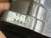 Load image into Gallery viewer, 225 200 hp Mercury CARBURETOR SET WM-47 3311-818639A12 818639A13 818639A14 two stroke 3.0 liter CLEAN - NEED NEW BOWL GASKETS