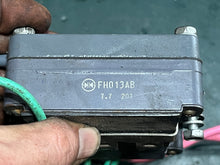 Load image into Gallery viewer, 250 225 200 300  hp Yamaha VOLTAGE REGULATOR RECTIFIER 60V-81960-00-00 60V-01 60V-02 60V-03 60V-04 60V-05 two stroke 2003-2009