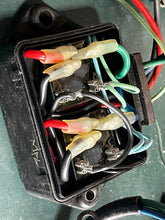 Lade das Bild in den Galerie-Viewer, 115 130 150 175 200 hp Yamaha electrical CONTROL RELAY 6G5-81950-01-00 two stroke 1987-1990