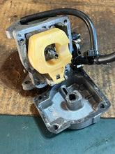 Cargar imagen en el visor de la galería, 115 hp Mercury 884586T07 884586T08 884586T09 884586T10 3301-824902-c Carburetor Set WME 111-1 111-2 111-3 111-4 two stroke four cylinder