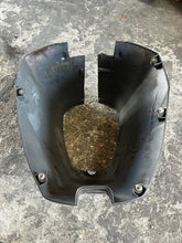 Cargar imagen en el visor de la galería, f 100 80 hp Yamaha BOTTOM COWLING APRON 67F-42741-01-8D 67F-42741-00-4D four stroke 2000-2017 some 80 100 115 hp compatibility