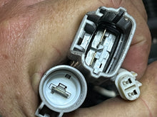 Cargar imagen en el visor de la galería, DF 115 140 hp Suzuki VOLTAGE REGULATOR RECTIFIER 32800-90J30 four stroke 2001-2012 approx