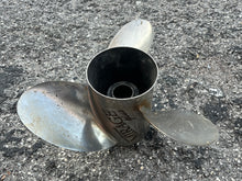 Lade das Bild in den Galerie-Viewer, Mercury MIRAGE PLUS Propeller 14 3/4x21p LH 48-13703 Stainless Prop 3-blade 1243-2 Yamaha 6 Cylinder NEEDS HUB KIT