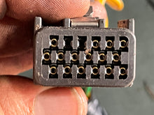Load image into Gallery viewer, 150 200 hp Yamaha OX66 engine wire harness 1 & 2 67H-82590-00-00 67H-8259M-00-00 two stroke 1999-2005