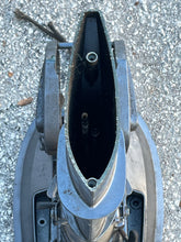 Load image into Gallery viewer, 4 hp Yamaha 6E0-45111-02-EK UPPER CASING midsection 4MSHR 1993 ‘88-93 TWO STROKE clamps 6E0-43111-01-EK 6E0-43112-01-EK