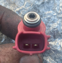 Cargar imagen en el visor de la galería, f 90 75 hp Yamaha FUEL INJECTOR 6D8-13761-00-00 four stroke 2005-2017