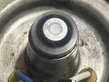 Cargar imagen en el visor de la galería, 90 hp Evinrude E-tec fuel injector strbd 5008826 & 5007147 2008-2012 two stroke 5007433 5007432 353518