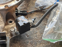Cargar imagen en el visor de la galería, f 115 hp Yamaha PULSER COIL 6CB-85580-00-00 BASE 6EK-85561-00-00 four stroke 2014-2025