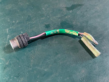 Lade das Bild in den Galerie-Viewer, 25 30 40 HP Yamaha 689-82560-00-00 THERMOSTAT SWITCH two stroke OEM 1984-97