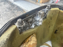 Load image into Gallery viewer, 60 hp Mercury Bigfoot engine cover TOP COWL Two Stroke 3 Cylinder 4000-813010 some compatibility 40 45 50 55 hp