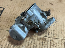 Lade das Bild in den Galerie-Viewer, 4 hp Mercury carburetor 013293, KB7A outboard vintage TWO STROKE tillotson