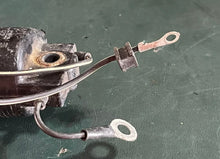 Load image into Gallery viewer, OEM 75 85 90 hp Yamaha 688-85570-11-00 Ignition coil cm61-30 1989-96 two stroke 5” boot cord