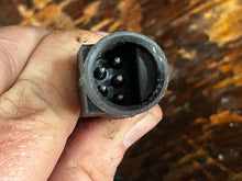 Load image into Gallery viewer, 50 hp Johnson Evinrude CDI POWER PACK 585074 two stroke 2 cylinder 5000014 584908 some 25 -50 hp