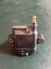 Cargar imagen en el visor de la galería, 40 50 60 hp Mercury 339-879984 Replaced by 879984T01 COIL IGNITION, four stroke 2008
