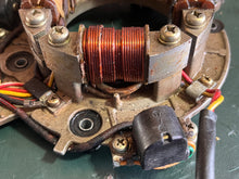 Lade das Bild in den Galerie-Viewer, DT 150 hp Suzuki STATOR ASSY pulser 32101-87D00 32101-87D20 two stroke CARBURETED 1987-1993 some 175 200 225 hp