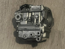 Cargar imagen en el visor de la galería, 70 hp Yamaha CARBURETOR 1 top 6H3-14301-0A-00 Two Stroke 1992-2003 6H0-14301-0A-00