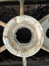 Cargar imagen en el visor de la galería, BF 75 90 115 130 hp Honda 40202-ZW1-710ZA gear case EXTENSION SEPARATOR with mounting studs 1997-2007+ four stroke