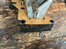 Cargar imagen en el visor de la galería, 90 115 hp Johnson Evinrude Intake Manifold PORT 436893 339661 primer nipple 0326952 with leaf reeds 0389823 two stroke