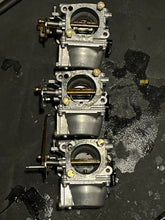 Load image into Gallery viewer, 90 hp Tohatsu CARBURETOR SET 3L9032000 9032070 9032100 TWO STROKE 1996-2002