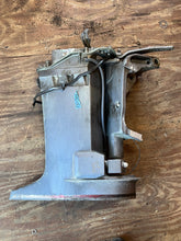 Cargar imagen en el visor de la galería, 130 115 150 175 200 hp Yamaha 25” MIDSECTION SWIVEL 64E-43311-20-8D STEERING BRACKET 6E5-42510-B1-8D UPPER CASING 6E5-45111-22-8D EXHAUST 6G5-41137-02-94 two stroke 1994-1999