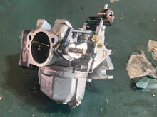 Cargar imagen en el visor de la galería, 15 HP Yamaha CARBURETOR Assy 1 6E7-14301-74-00 with FUEL PUMP two stroke 1984