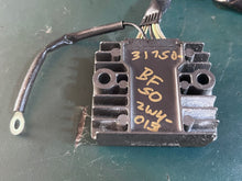Cargar imagen en el visor de la galería, BF 50 40 hp Honda 31750-ZW4-013 VOLTAGE RECTIFIER REGULATOR 2005-2007+