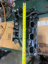 Lade das Bild in den Galerie-Viewer, f 150 hp Yamaha 63P-13641-00-00 INTAKE MANIFOLD 2004-2014 four stroke